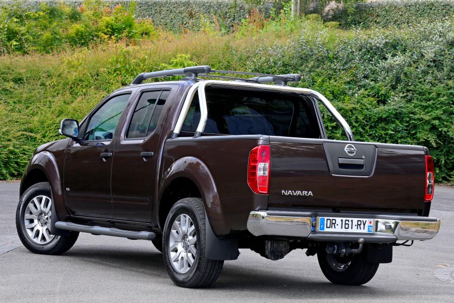  Nissan Navara Ultimate Edition 2015 года  (фото 3 из 3)